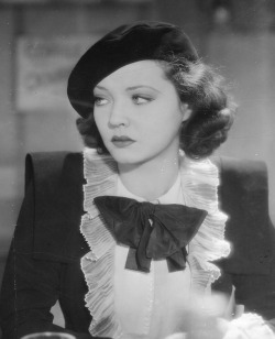 johnhannahs:  Sylvia Sidney in Thirty-Day Princess (1934)