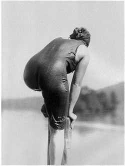 proofkiss:  Alfred Stieglitz: Ellen Morton at Lake George, New York, 1915.Katja Anderson 