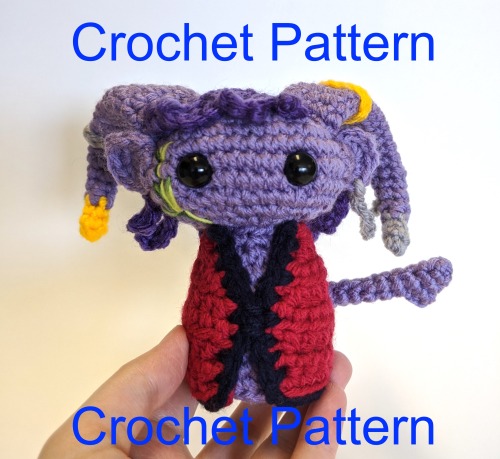 It’s been a long time coming, but I’ve finally finished writing up the pattern for Mollymauk…