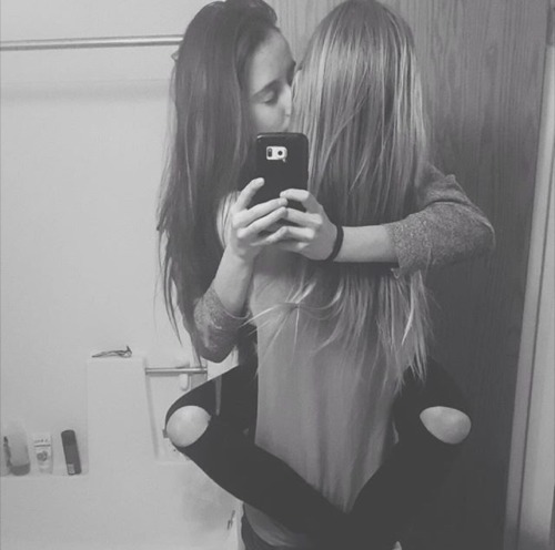 lesbiann-cutiess: