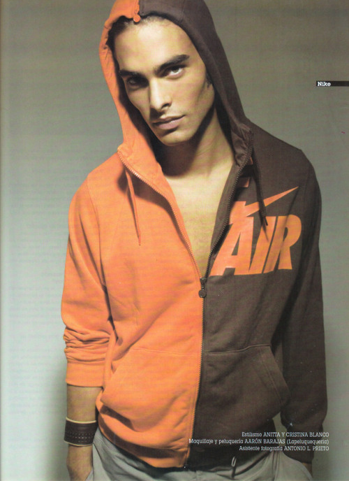 Jon Kortajarena. Total Jon FW0506Fotografia: Andrés JiménezEstilismo: Anitta y Cristin