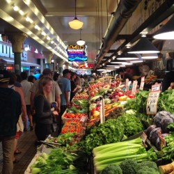 🍊🍒🍌🍉🍏🍇🍍🍎 Wow (At Pike Place Market)