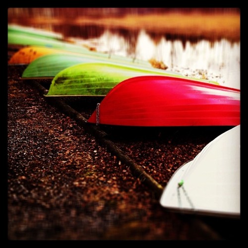 The Colours of Spring; boats waiting for the summer @ Lake Saimaa, Finland #Colours #Spring #boats #LakeSaimaa #Finland #saimaa #reppujareissumies (paikassa Paukkula)