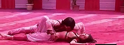 danceforevertogether-universe:Lahu Muh Lag Gaya, a song so beautifully vamp-eristic innature, seduct