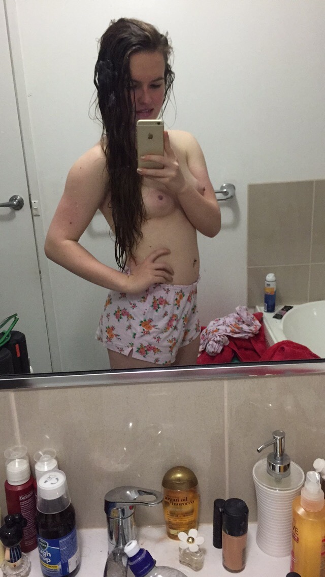please-fvck-me-hard:  Happy Topless Tuesday everyone! It’s a bit late sorry for