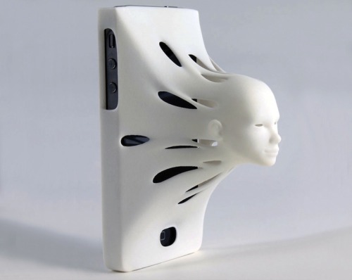 thranduskul:sixpenceee:This creepy iPhone case forces you to interact with Siri. This case cove