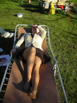 Pantyhose Candids