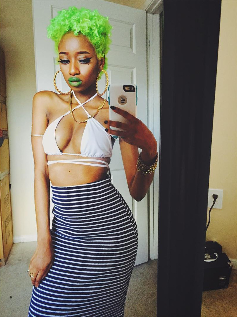 surra-de-bunda: IG: getsomegreens