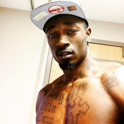 ultra-loveblackmen:Some hood dick for you