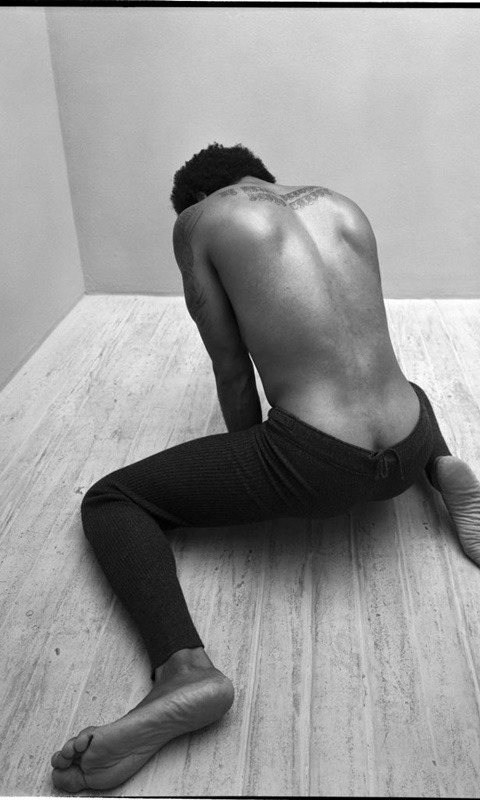 male-and-others-drugs:  Lenny Kravitz 