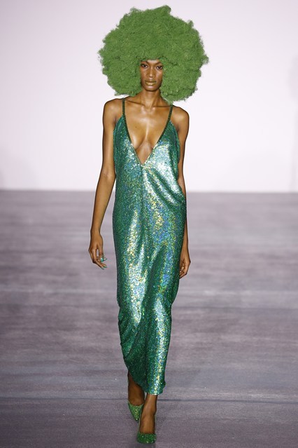 bitchenbae: Black Models serving 70s in Ashish AW16 -bb