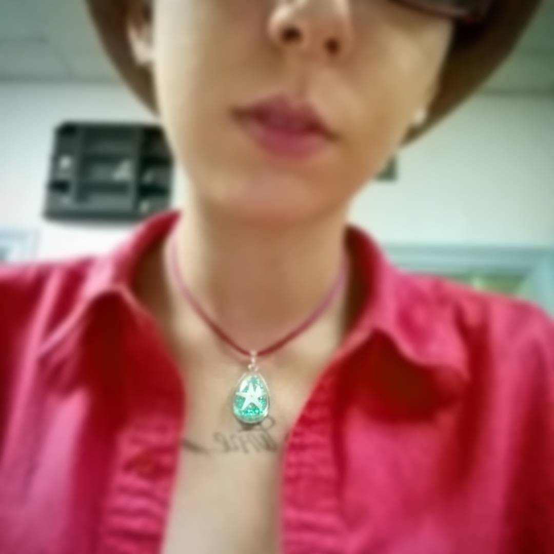 Cool little starfish necklace I got from @worldostuff 💙 #necklace #starfish #jewelry