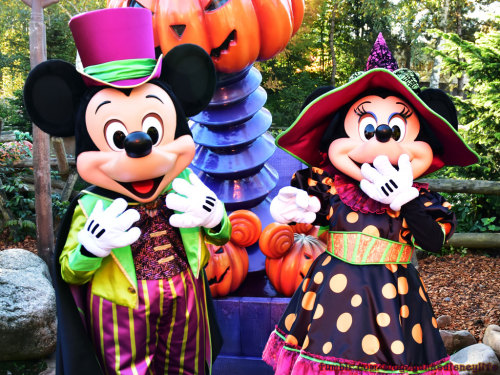 Disneyland Paris Halloween Greeting!!