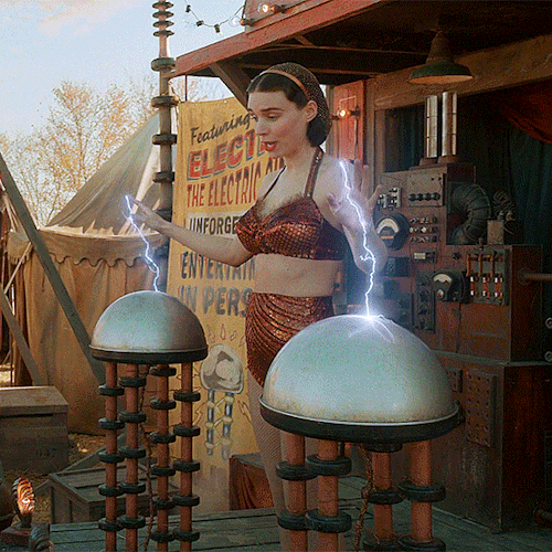 Gettingscrazy:rooney Mara As Molly Cahill Nightmare Alley (2021) Dir. Guillermo Del