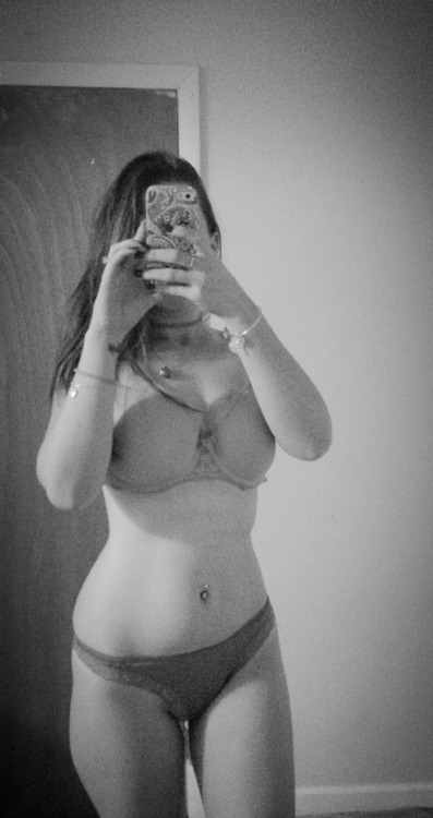 ryleekane:  Couldn’t decide if I like this better in color or black and white, so here’s both because I can!