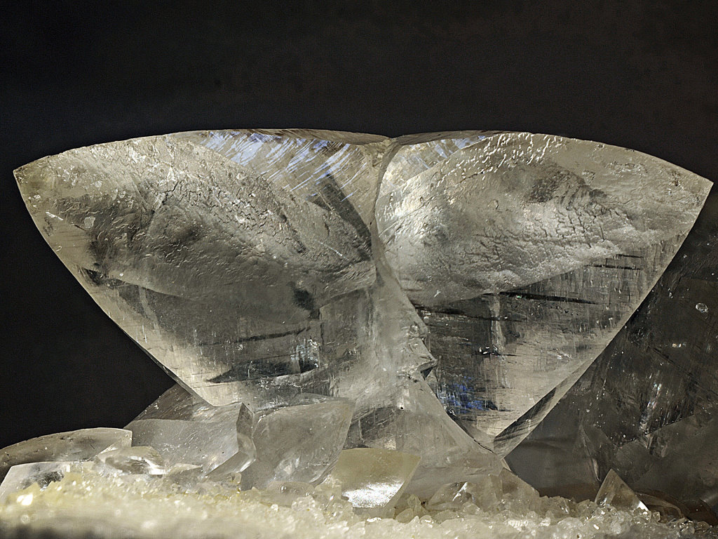 underthescopeminerals:  Calcite Locality:Crevoladossola quarry, Crevoladossola, Ossola