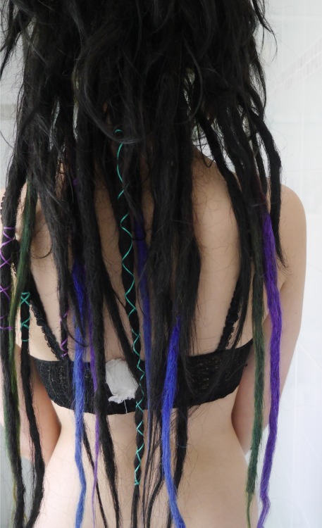 fuckyeah-dyedhair:  swamp witch for life Personal blog Dreadlocks Blog