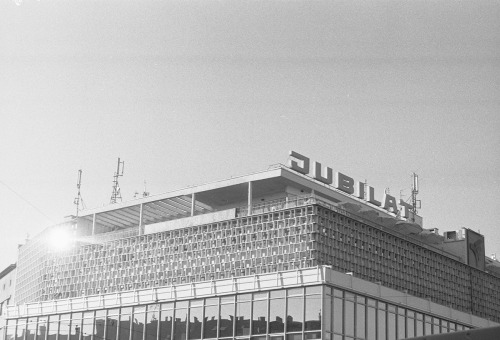 Jubilat, KrakówFed 5 + Industar N-61 L/DAgfaphoto APX 400 Będąc wielokrotnie w Krakowie, cięż