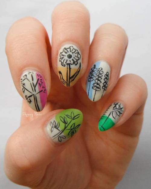 These were inspired by the artist Bridget Jones&rsquo; Washington prints series #nails #nailart 
