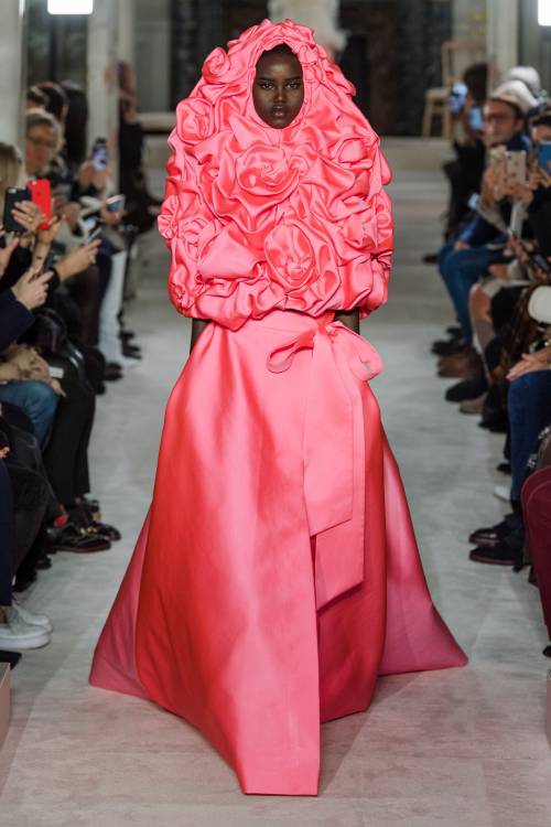 just-fashion-world: Moncler 1 Pierpaolo Piccioli Fall 2019 rtw ~ Thom Browne Spring 2018 rtw Guo Pei