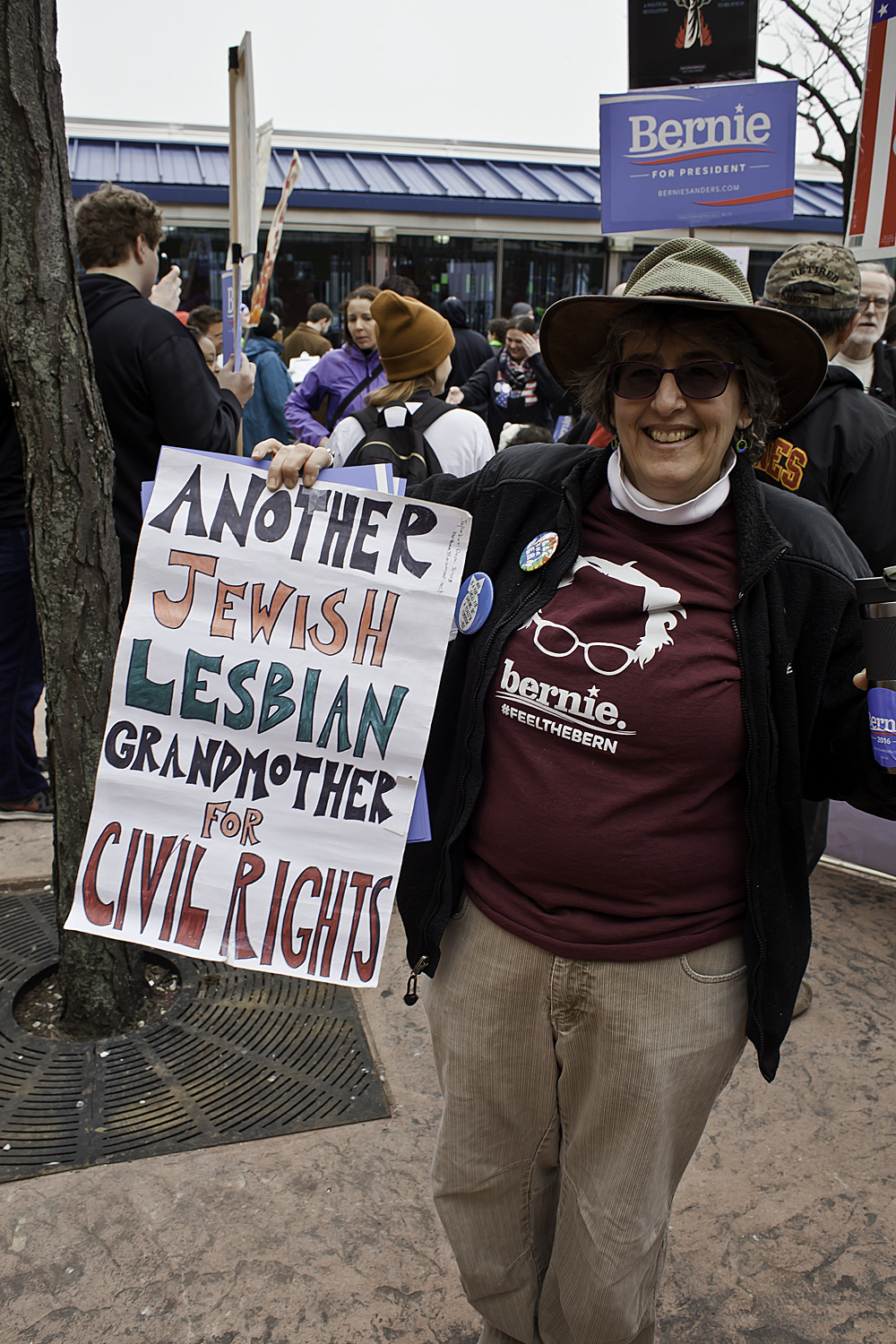 patgavin:  Bernie Sanders Rally &amp; March, Penn-North, Baltimore, Md 3/19/16