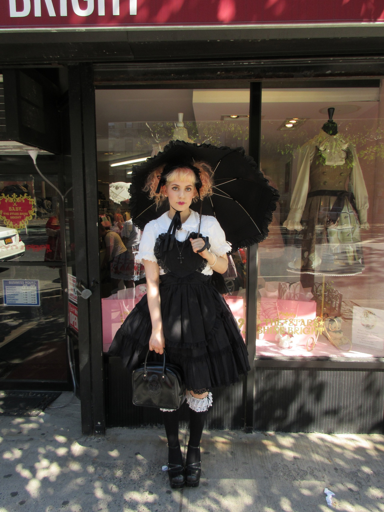 angel-embryo:  On Wednesday I attended a lolita meet in New York and got to go to