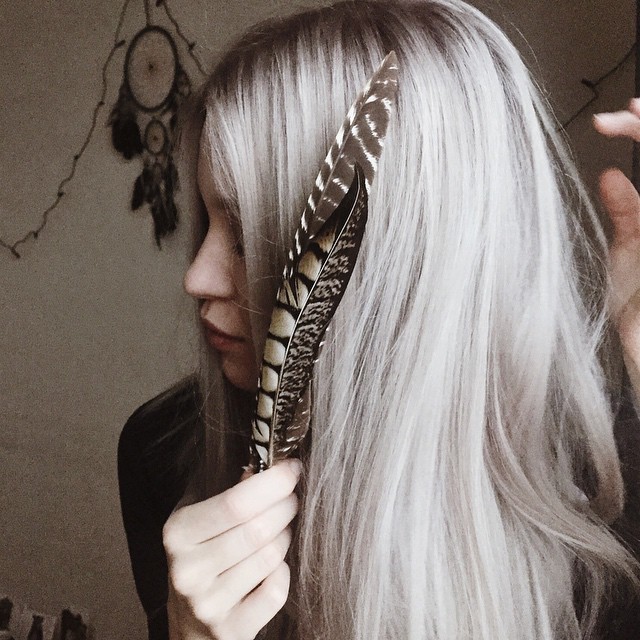 dara-muscat:Adore my new silver hair ✨⛄️✨ Новый чуть более