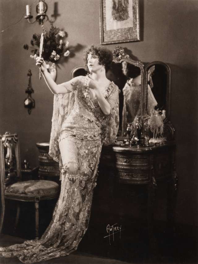 Madge Bellamy, c. 1920s