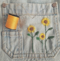 mialouisetulip:🌻 sew yellow 🌻