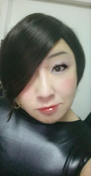 julia-sen:  reblog if you love me😙