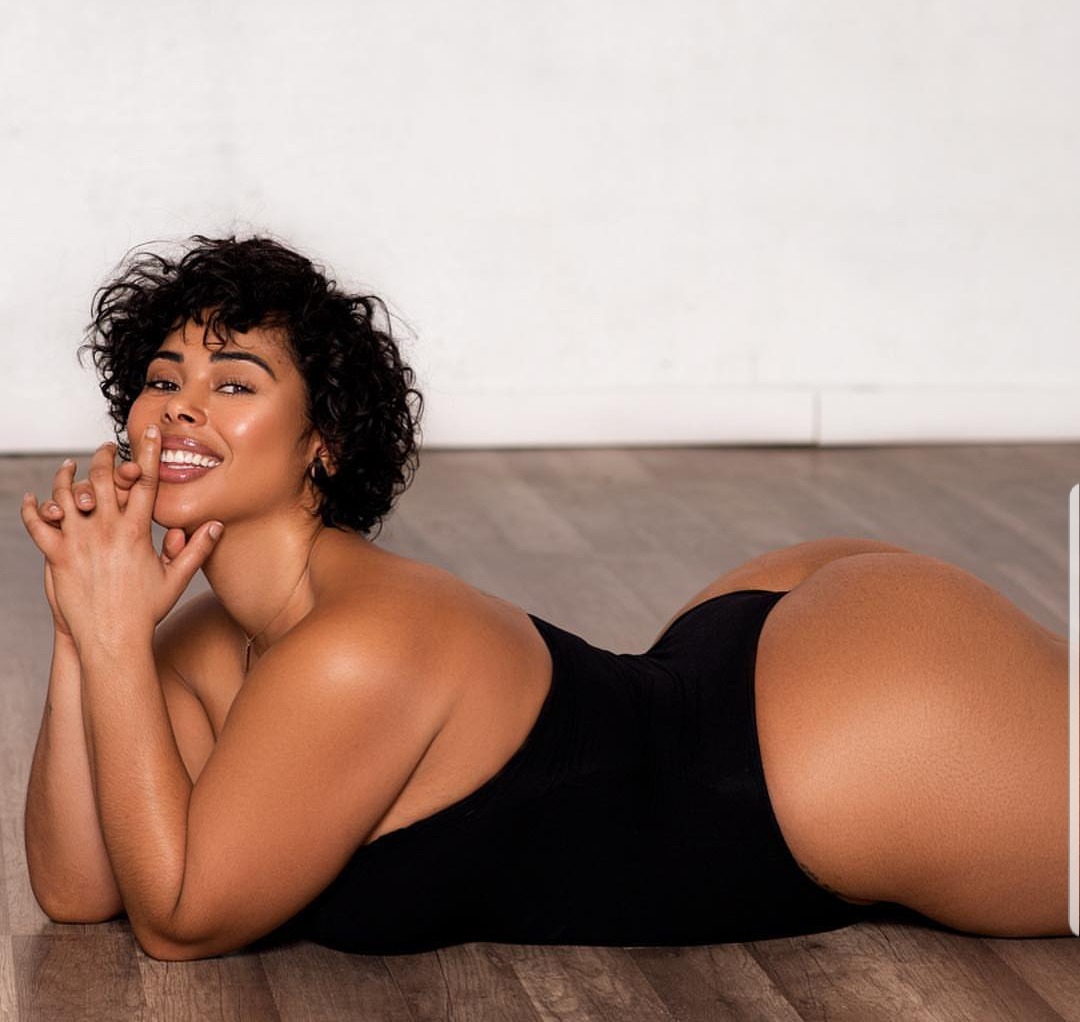 callieluva:  sochill24:  We need more beautiful big girls like this 🤤  Damn she