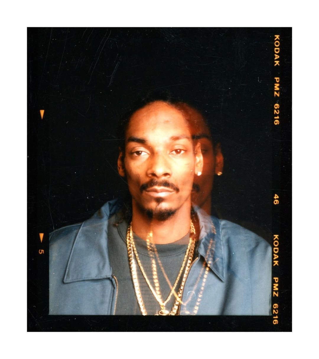 deadthehype:
“Outtakes of Snoop Dogg for Rap Pages Magazine, 1998
Photographed by Lumumba D
”