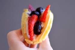 im-horngry:  Berry Treats - As Requested!Berry Waffle Taco!