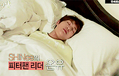 jinki-bunny:  aegyo-shinee:  littleshinee-deactivated2017050: sleepy Jinki. (._.)