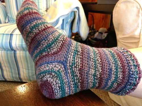 thevintageartisan: mystuffbookschooksbooksandaquote: thevintageartisan: My first sock using a patter