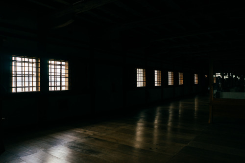 The complete interior is made of wood inside the Himeji Castle. Unfortunately the corridors are comp