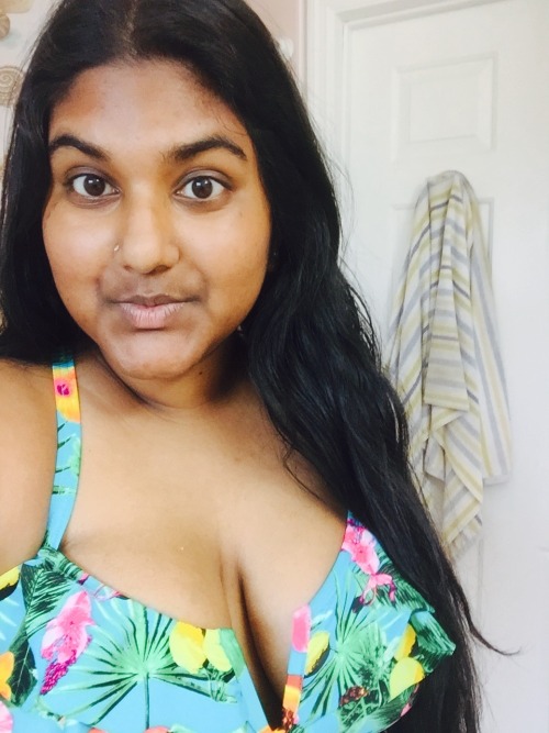 masalamermaid:I’d like to thank forever21 and sunlight for making me look good in this swimsui