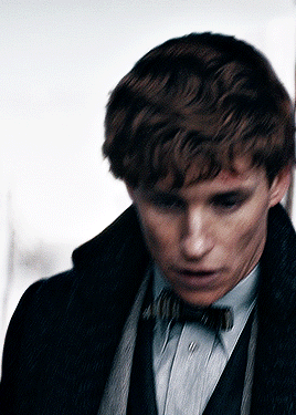 EDDIE REDMAYNE As NEWT SCAMANDER FANTASTIC BEASTS: THE SECRETS OF DUMBLEDORE 2022 | Dir. David Yates