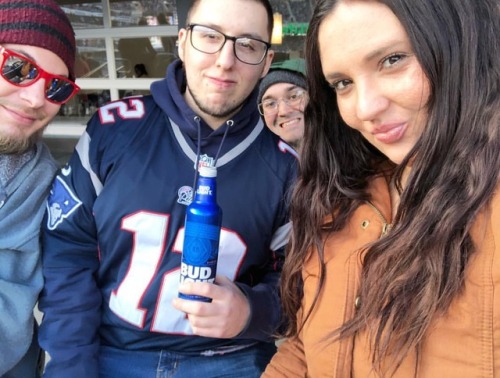 okay done with the spam 🤳🏻🏈 @wretchedbowes @t_hallthewayup  (at MetLife Stadium) https://www.instagram.com/fallonedge/p/BqnY_ToF4wk/?utm_source=ig_tumblr_share&igshid=17uxwxkulq9ba