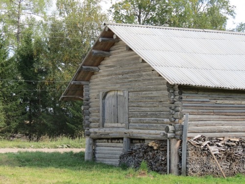 Oshevensky Pogost (Arkhangelsk Oblast, Russia).One of the “most beautiful villages of Russia”, Pogos