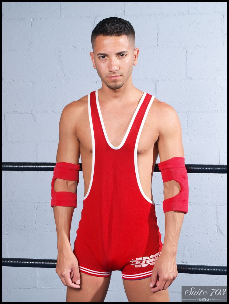 betomartinez:  Mario Costa http://betomartinez.tumblr.com/ 