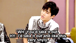 myungsues-u:  Hoya and heart throwing. 
