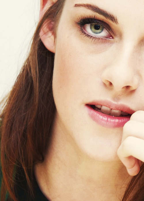 I am doll parts, bad skin, doll heart ♥ .