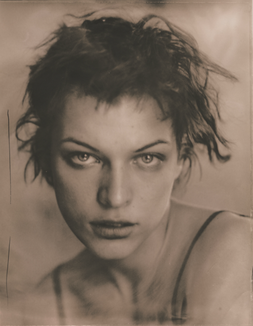 federer7: Milla Jovovich, 1997 Photo: Frank Ockenfels 3
