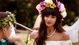 gabriellabolton:I haven’t been this upset since my good friend Taylor was rudely upstaged by my othe