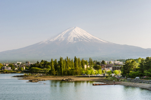ileftmyheartintokyo: Fuji At 35mm by lestaylorphoto on Flickr.