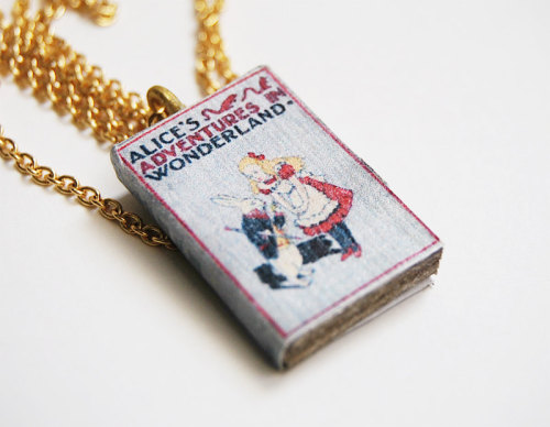 wordsnquotes: Miniature Book Necklaces by Violeta Hernando Showcase Vintage Book Covers Multidi