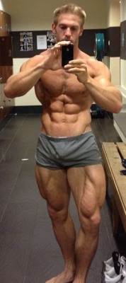 worshipalphamales:  hotjockpics:  rochjock25:  (via TumbleOn)  Adam Charlton  SWOON