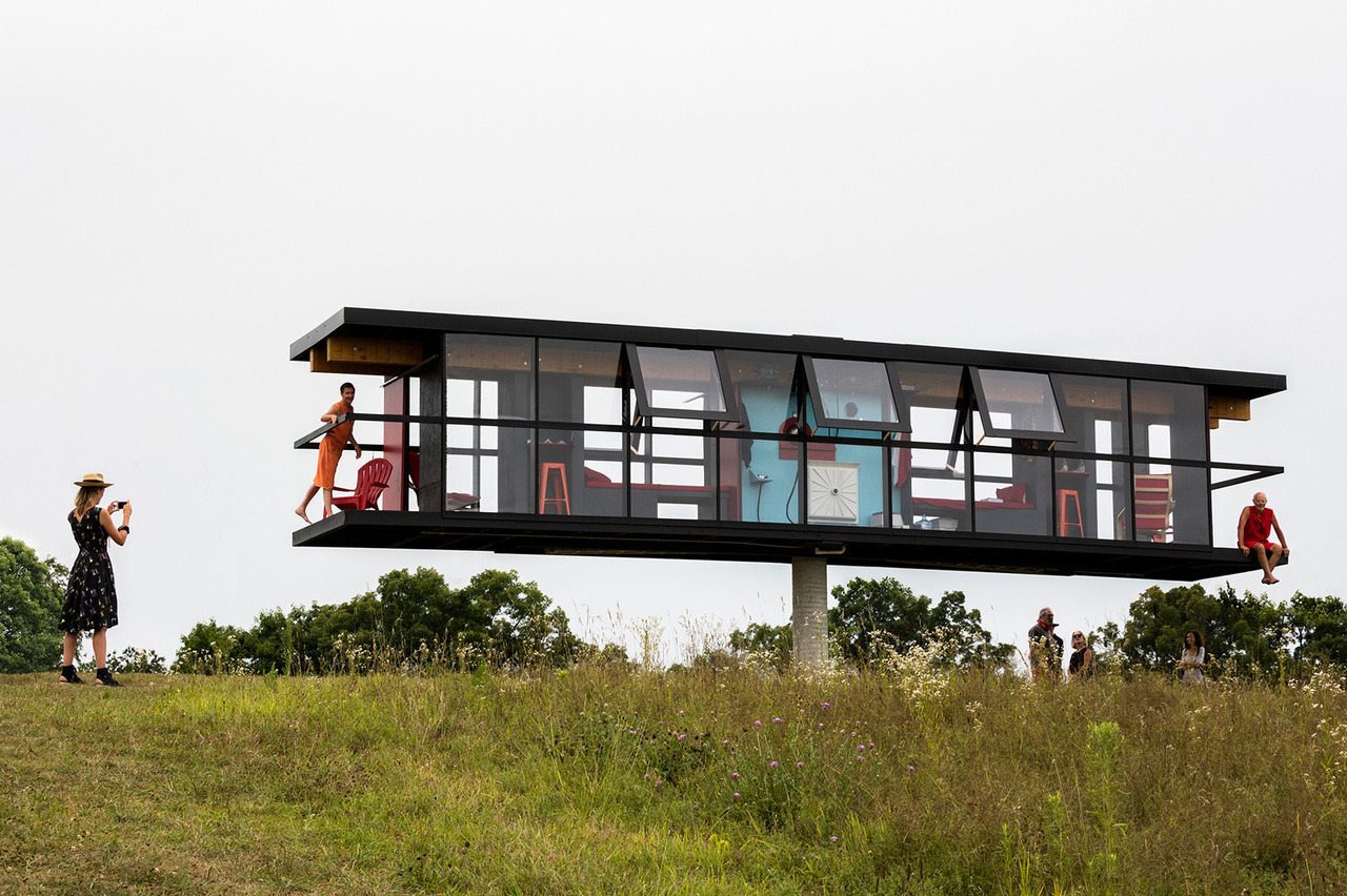 darkinternalthoughts:  my-wanton-self:  itscolossal:ReActor: a Tilting House That
