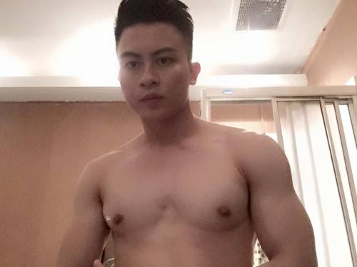 boylovesky: wannabi123: Đẹp trai A này đụ phát bao tiền nhĩ mọi ngk